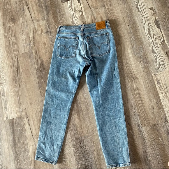 LEVI’S Wedgie Icon Jean High Rise Button Fly light wash 28 - Picture 6 of 6